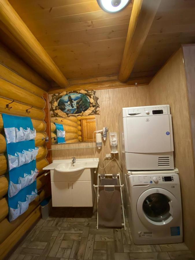У Фёдера И Маргариты Nizhnya Hrabivnytsia Luaran gambar